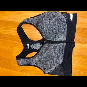 Heather Grey Sports Bra🖤💪🏽
